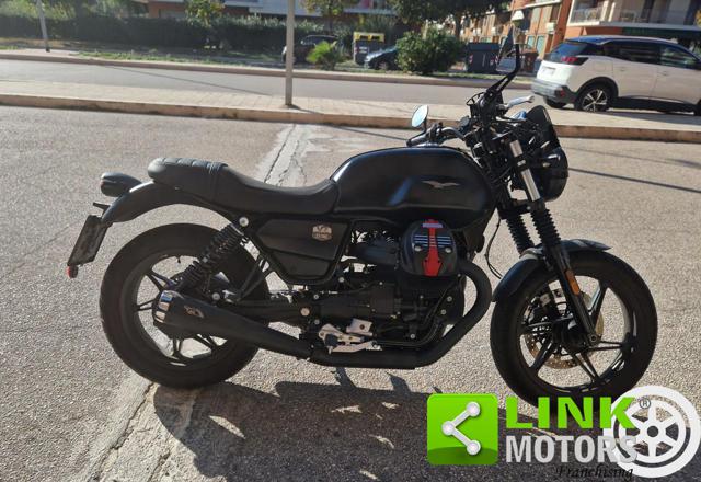 MOTO GUZZI V7 IV STONE UNICO PROPRIETARIO Immagine 1