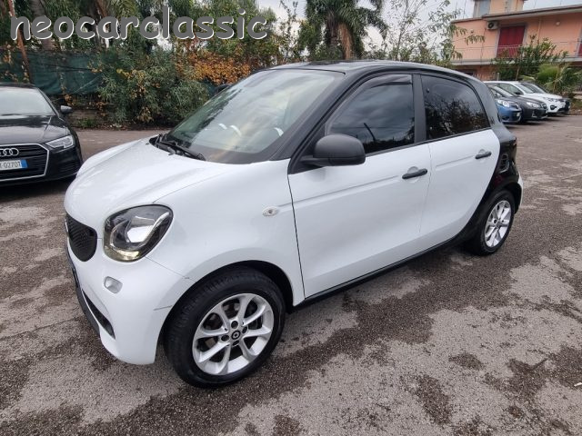 SMART ForFour 70 1.0 Passion Immagine 1