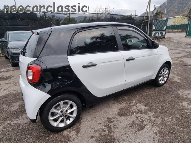 SMART ForFour 70 1.0 Passion Immagine 3