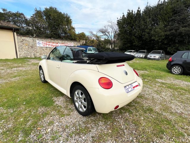 VOLKSWAGEN New Beetle 1.9 TDI 105CV Cabrio Immagine 2