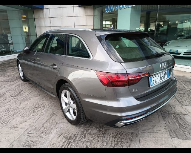 AUDI A4 Avant 35 TDI/163 CV S tronic Immagine 2