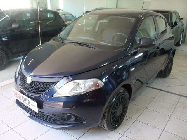 LANCIA Ypsilon Euro 6 Immagine 2