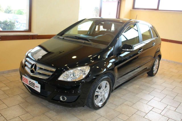 MERCEDES-BENZ B 180 CDI Immagine 2