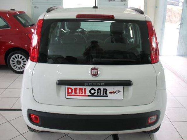 FIAT Panda 1.2 Lounge easypower Gpl 69cv Immagine 4