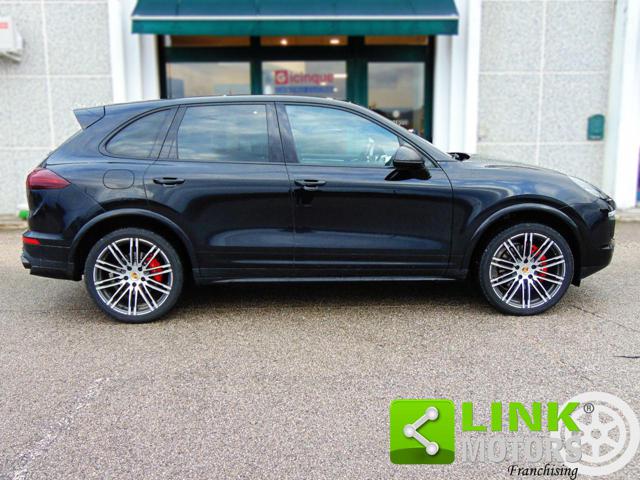 PORSCHE Cayenne 3.0 D Platinum Edition Tiptronic, FINANZIABILE Immagine 2