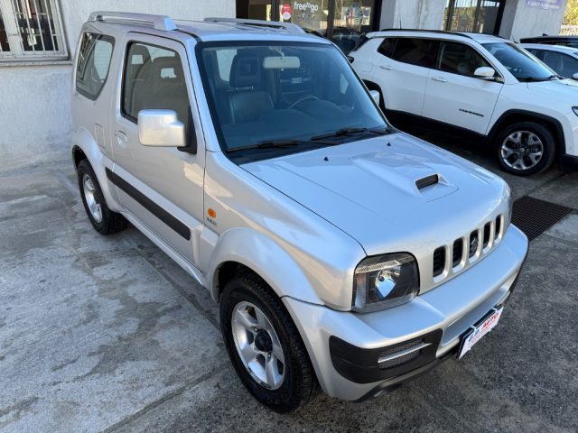 SUZUKI Jimny 1.5 DDiS 4WD UNICOPROPRIETARIO Immagine 2