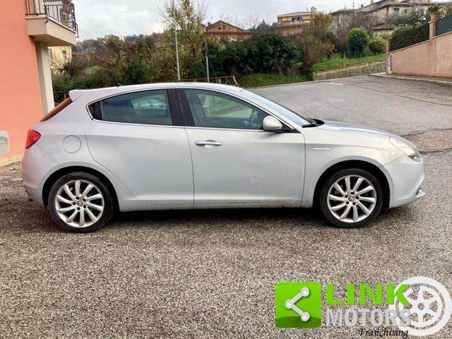 ALFA ROMEO Giulietta 2.0 JTDm-2 150 CV Exclusive, Finanziabile Immagine 3