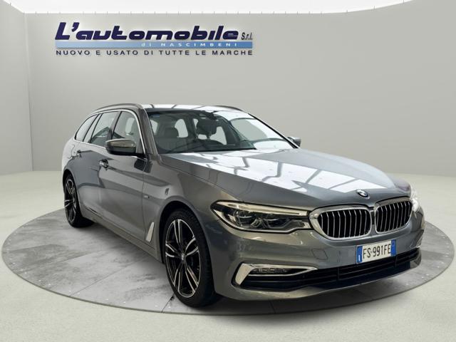 BMW 520 d xDrive Touring Luxury automatica Immagine 3