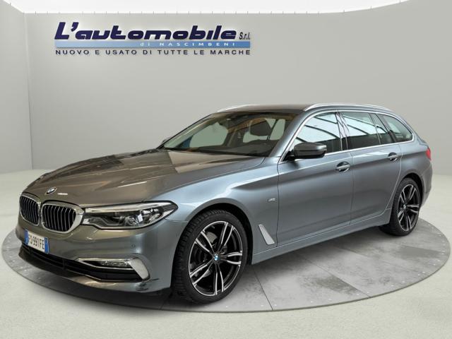 BMW 520 d xDrive Touring Luxury automatica Immagine 0