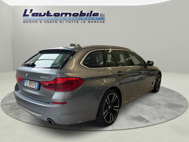 BMW 520 d xDrive Touring Luxury automatica Immagine 4