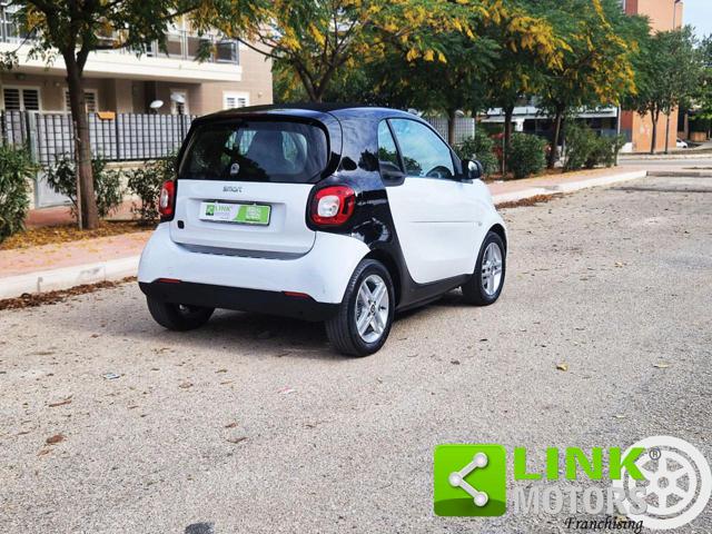 SMART ForTwo EQ Passion Immagine 1