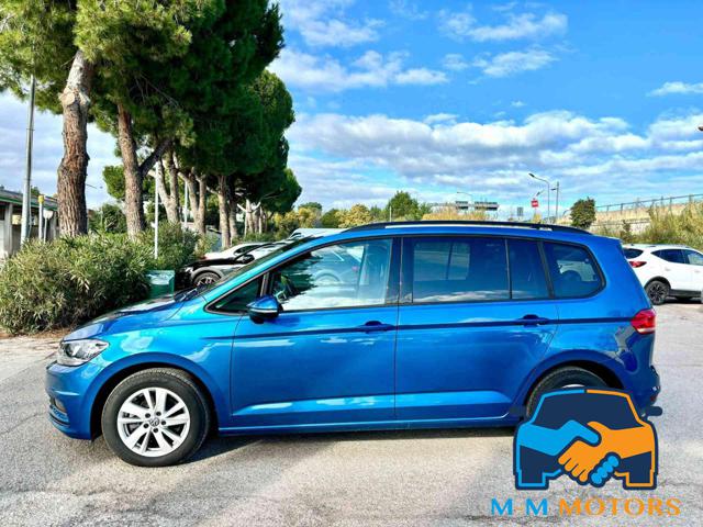 VOLKSWAGEN Touran 2.0 TDI 122 CV Business BlueMotion Technology Immagine 2