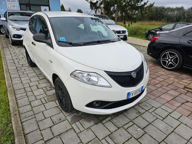 LANCIA Ypsilon 1.2 69 CV 5 porte S&S Elefantino Blu Immagine 4