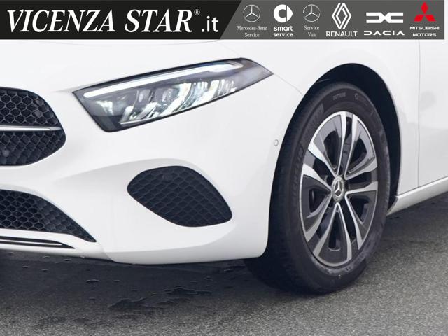 MERCEDES-BENZ A 180 SPORT AUTOMATIC Immagine 1