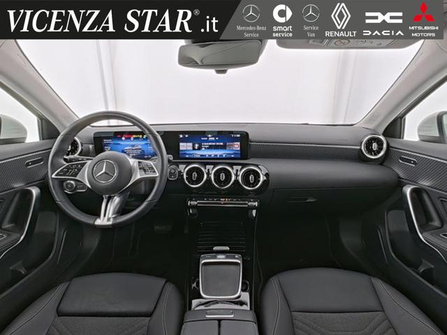 MERCEDES-BENZ A 180 SPORT AUTOMATIC Immagine 4