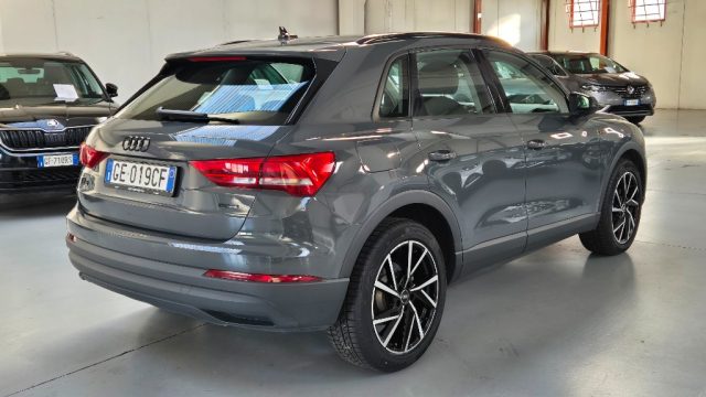 AUDI Q3 2.0TDI quattro Stronic 150cv-BLACK OPTIC-CERCHI 19 Immagine 4