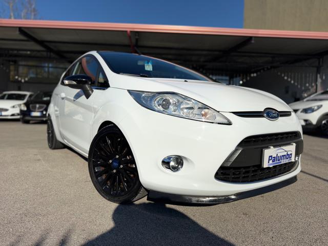 FORD Fiesta 1.4 TDCi 70CV 3 porte Titanium ASSETTO SPORTIVO Immagine 3