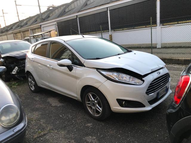 FORD Fiesta 1.4 5 porte Bz.- GPL Immagine 1