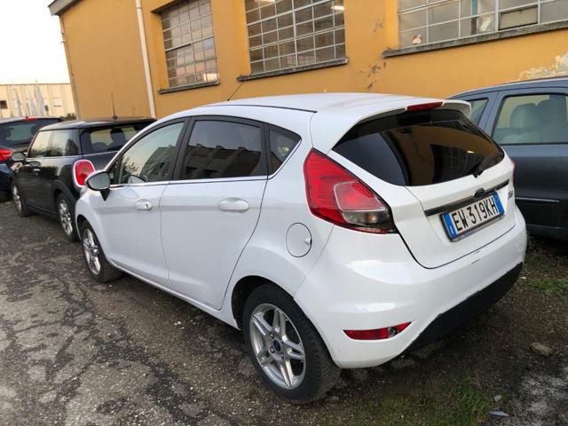 FORD Fiesta 1.4 5 porte Bz.- GPL Immagine 3