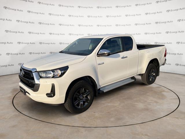 TOYOTA Hilux 2.4 D-4D 4WD 2 porte Extra Cab Lounge Immagine 0