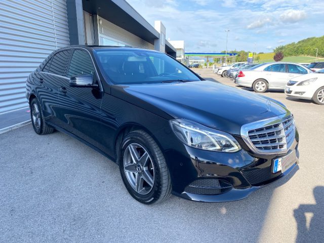 MERCEDES-BENZ E 200 BlueTEC Automatica Sport fari full-led Immagine 2