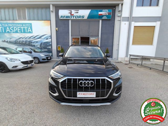 AUDI Q3 2.0 TDI 150 CV S tronic Business advanced Immagine 0