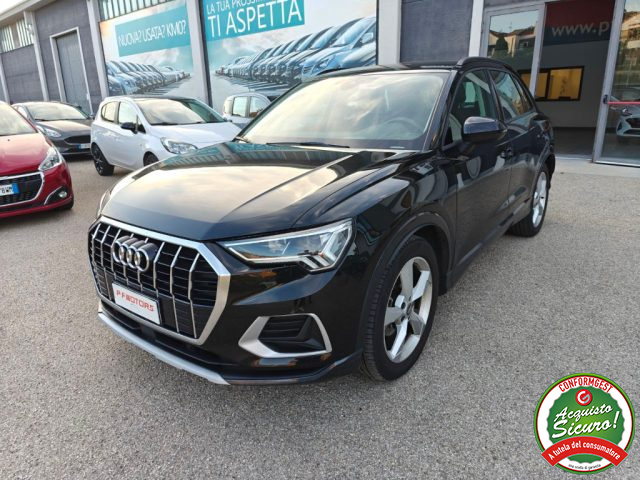 AUDI Q3 2.0 TDI 150 CV S tronic Business advanced Immagine 1