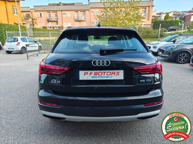 AUDI Q3 2.0 TDI 150 CV S tronic Business advanced Immagine 3