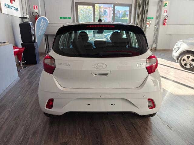 HYUNDAI i10 1.0 MPI AT Connectline Immagine 3