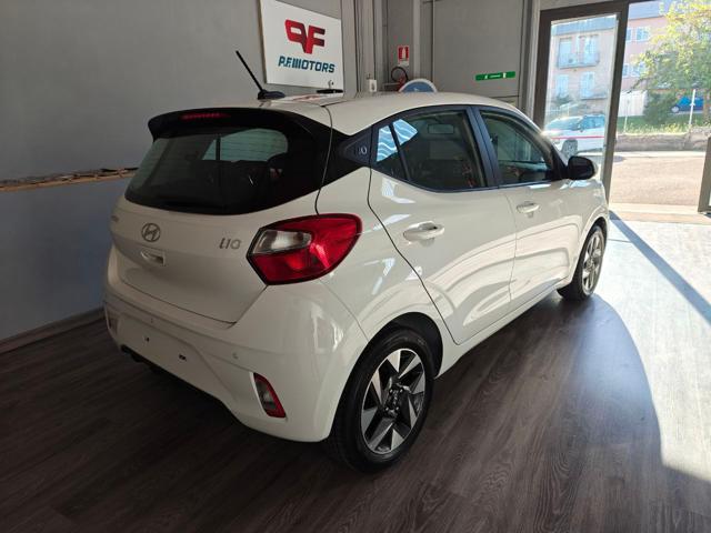 HYUNDAI i10 1.0 MPI AT Connectline Immagine 4