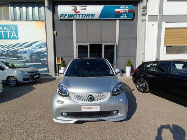 SMART ForTwo 90 0.9 Turbo twinamic Urbanrunner Passion BRABUS Immagine 0