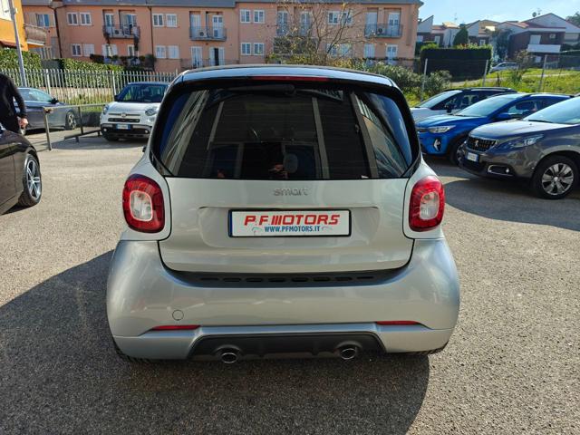 SMART ForTwo 90 0.9 Turbo twinamic Urbanrunner Passion BRABUS Immagine 3