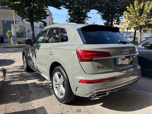 AUDI Q5 40 TDI 204 CV quattro S tronic S line Immagine 3