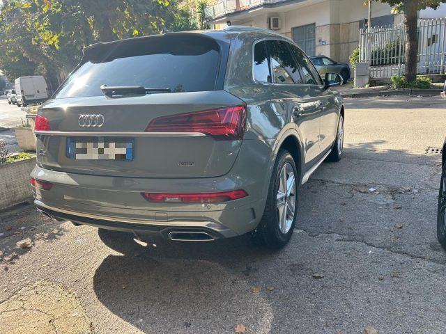 AUDI Q5 40 TDI 204 CV quattro S tronic S line Immagine 4