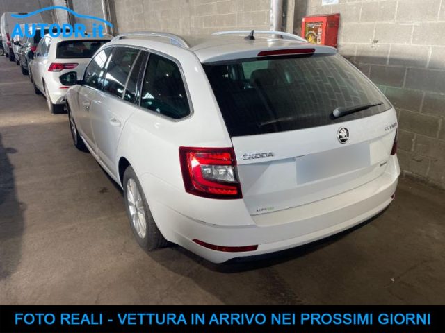 SKODA Octavia Wagon 1.5 G-Tec DSG Executive NAVI DESIGN PACK KM Immagine 2