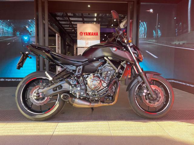 YAMAHA MT-07 . Immagine 0