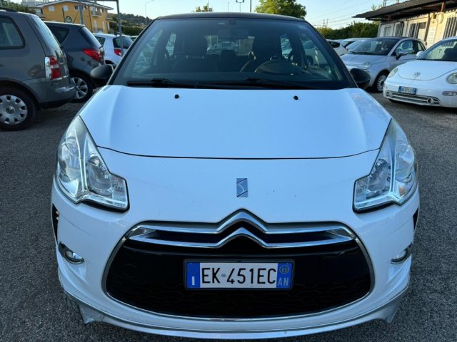 DS AUTOMOBILES DS 3 1.4 HDi 70 Chic Immagine 1