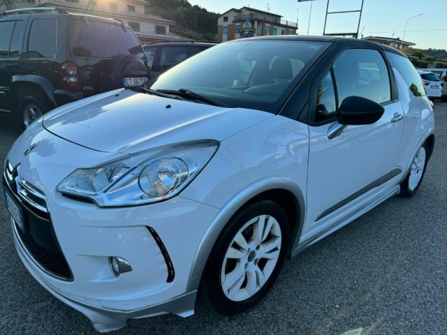 DS AUTOMOBILES DS 3 1.4 HDi 70 Chic Immagine 0