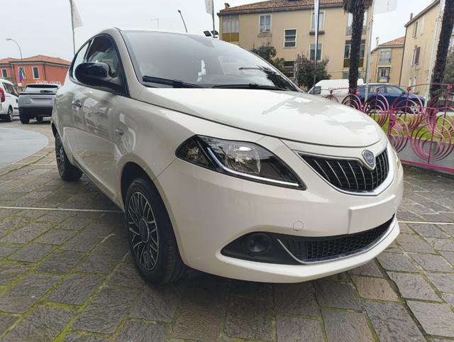 LANCIA Ypsilon 1.2 69 CV 5 porte GPL Ecochic #CLIMA-AUTOMATICO Immagine 0