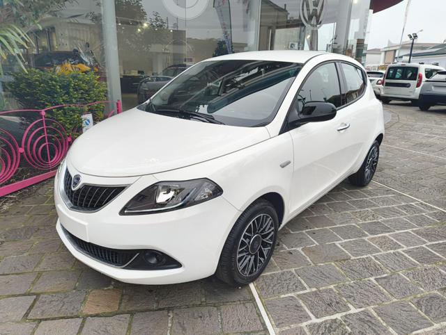 LANCIA Ypsilon 1.2 69 CV 5 porte GPL Ecochic #CLIMA-AUTOMATICO Immagine 1