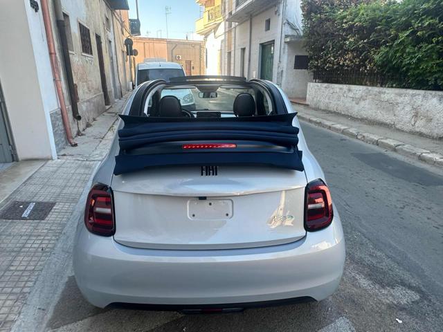 FIAT 500 Cabrio 42 kWh Immagine 3