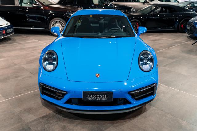 PORSCHE 911 Carrera 4 GTS Immagine 2