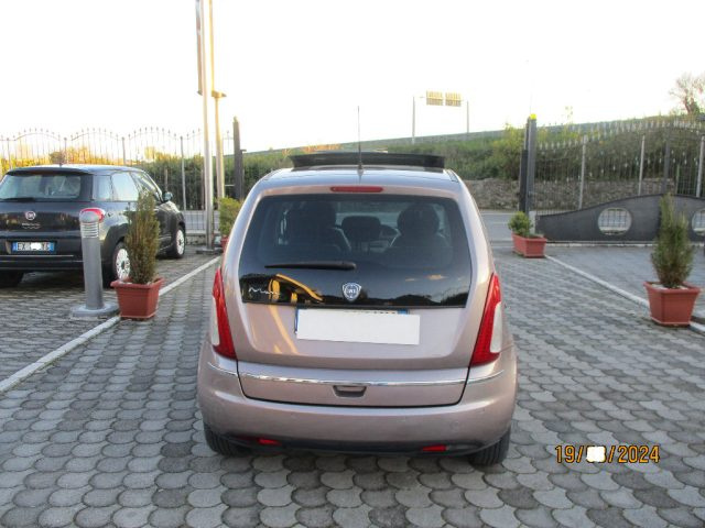 LANCIA MUSA 1.4 16V Oro Plus Immagine 2