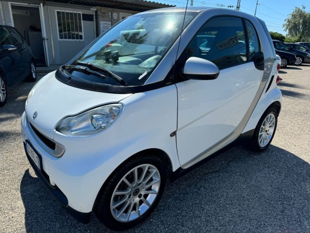 SMART ForTwo 1000 52 kW coupé limited two Immagine 2