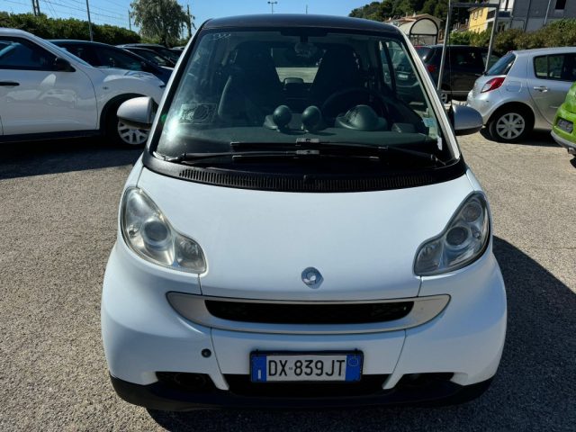 SMART ForTwo 1000 52 kW coupé limited two Immagine 1