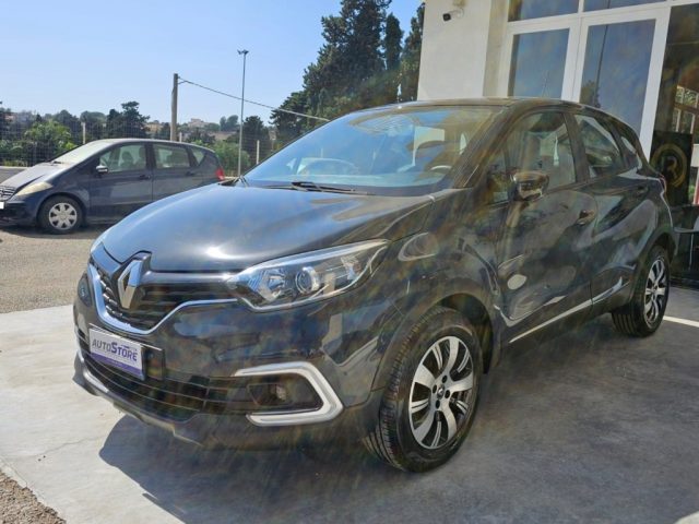 RENAULT Captur TCe 12V 90 CV Life Immagine 3