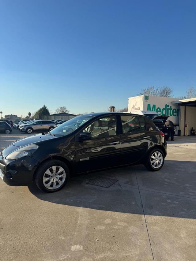 RENAULT Clio 1.5 dCi 85CV 5 porte Confort Immagine 1