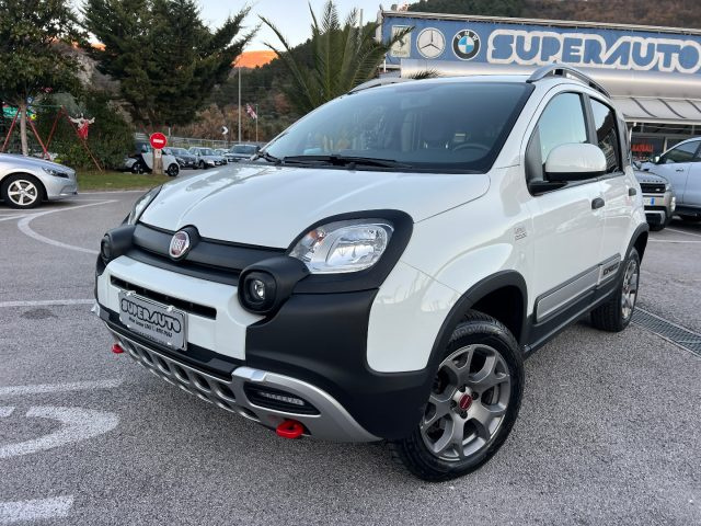 FIAT Panda Cross 0.9 TwinAir Turbo S&S 4x4 Immagine 2