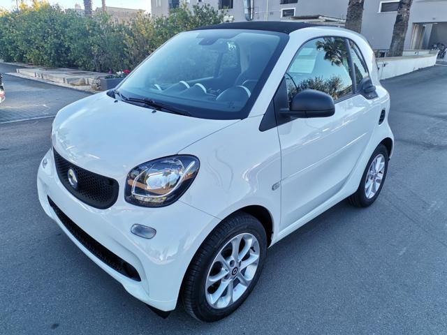 SMART ForTwo 70 1.0 twinamic AUTOMATICA Immagine 0