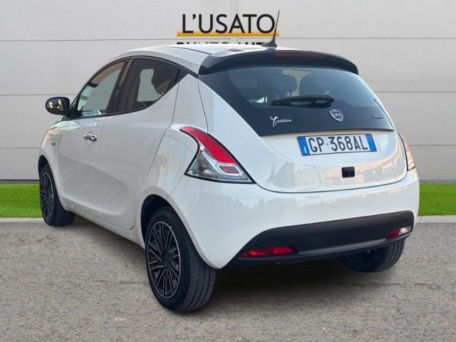 LANCIA Ypsilon 1.0 Hybrid Alberta Ferretti Immagine 4